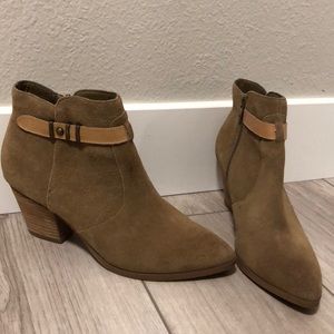Anthropologie Seychelles Tan Pointy Boot